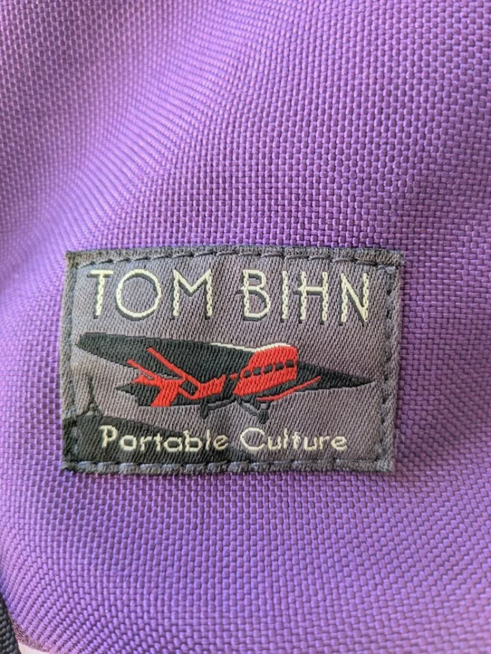 TOM BIHN Ristretto 13 (Rare/Retired) Plum & Wasabi Cordura -- EDC Messenger bag. - Picture 4 of 6